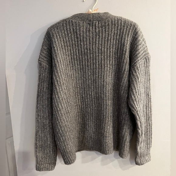 STYLE & CO Women’s Gray Chunky Knit Button Down Cardigan Sweater Size M - Picture 2 of 4
